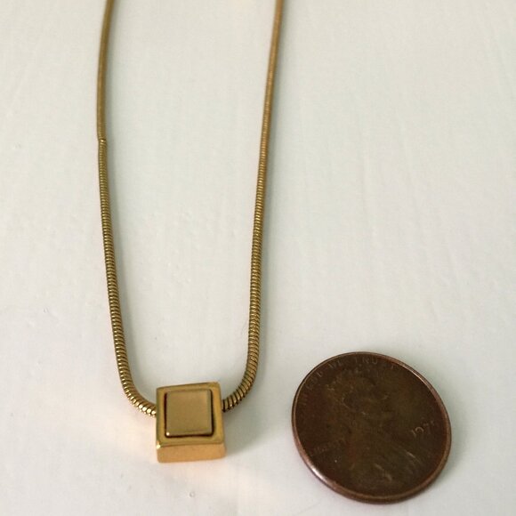 Vintage Ralph Lauren goldtone minimalist necklace with square pendant - Picture 4 of 7
